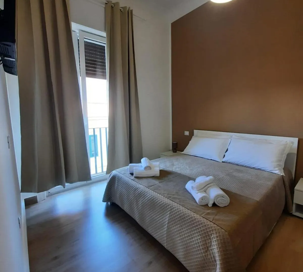 Le Camere Di Via Meccio Palermo 0*,