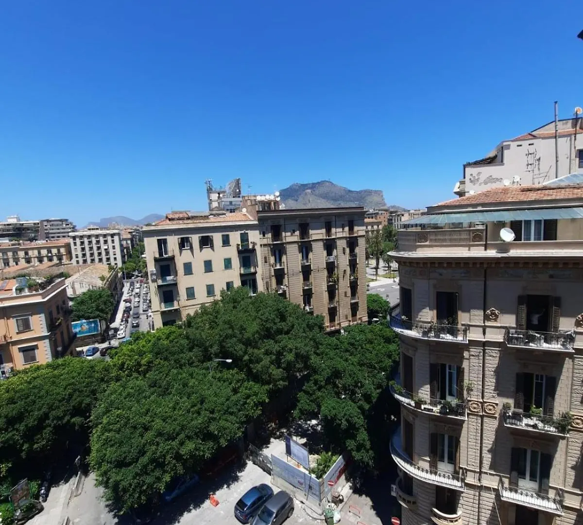 Affittacamere Le Camere Di Via Meccio Palermo